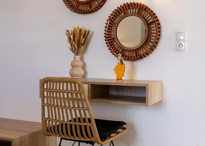 Cezaria Naxos Pláka