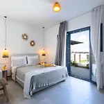 Cezaria Naxos Aparthotel