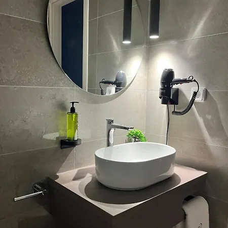 מלון דירות Cezaria Naxos 3*