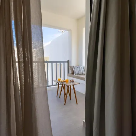 Cezaria Naxos 公寓式酒店