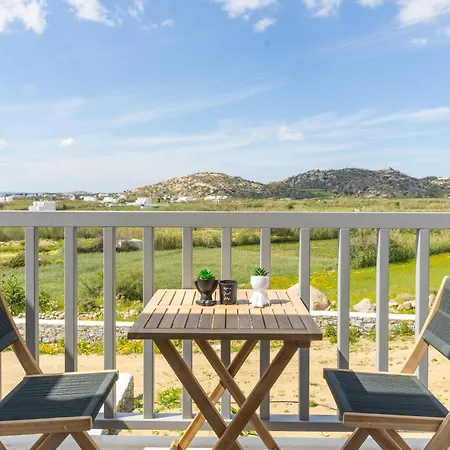 Cezaria Naxos 公寓式酒店