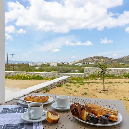 Cezaria Naxos 3* Pláka