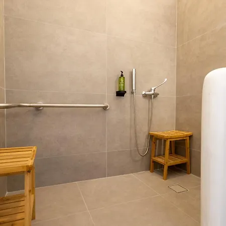 Cezaria Naxos מלון דירות Pláka