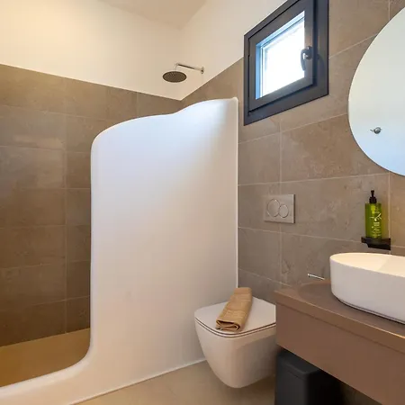 Cezaria Naxos Pláka