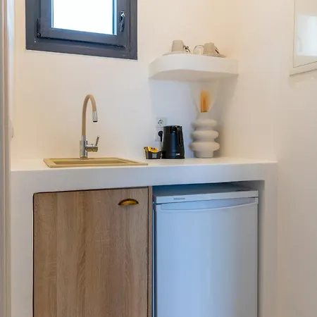 Cezaria Naxos 公寓式酒店 3*