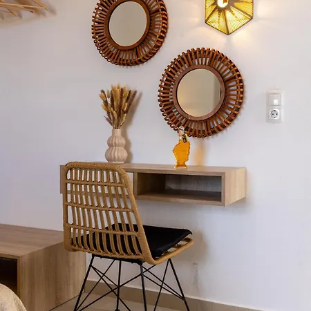 Cezaria Naxos Pláka