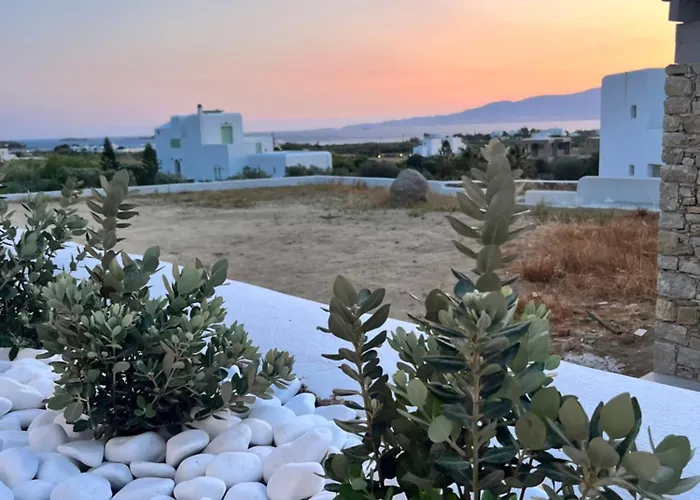 Cezaria Naxos Aparthotel