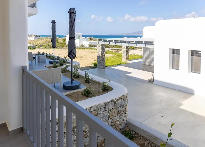 Cezaria Naxos Plaka (Naxos)