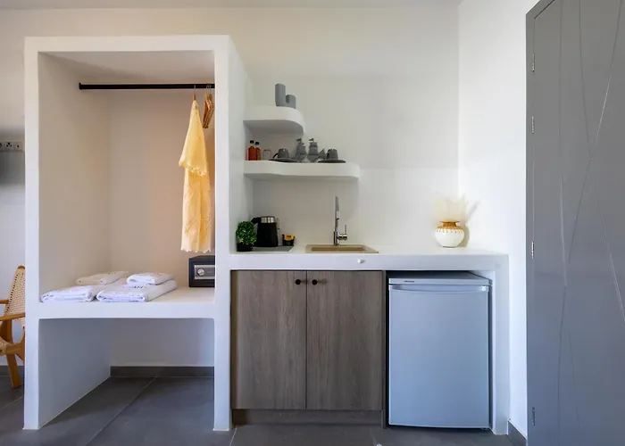 Aparthotel Cezaria Naxos Plaka (Naxos)