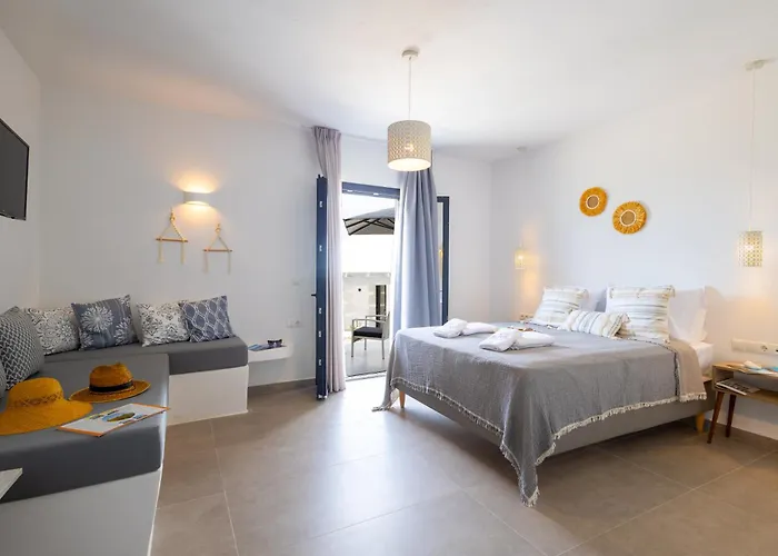 Cezaria Naxos Plaka (Naxos)